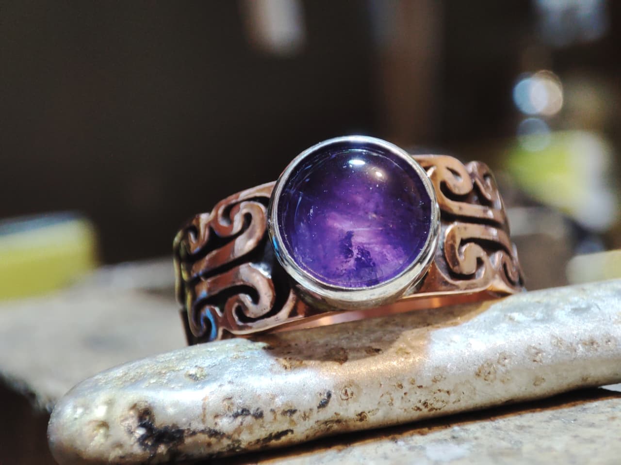 Collar artesanal con piedra verde